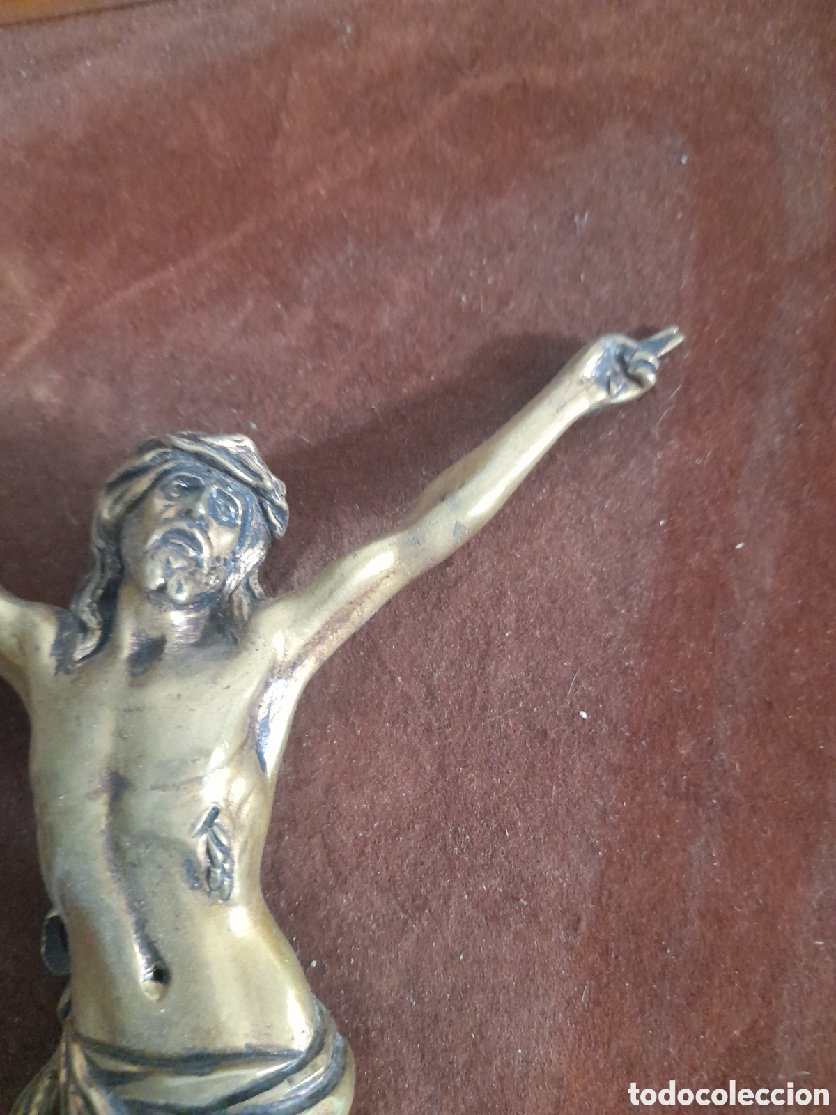 Antig&uuml;edades: Cristo antiguo de bronce enmarcado - Foto 4