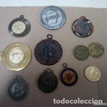 Antig&uuml;edades: LOTE DE 10 MEDALLAS VARIADAS , VER - Foto 1