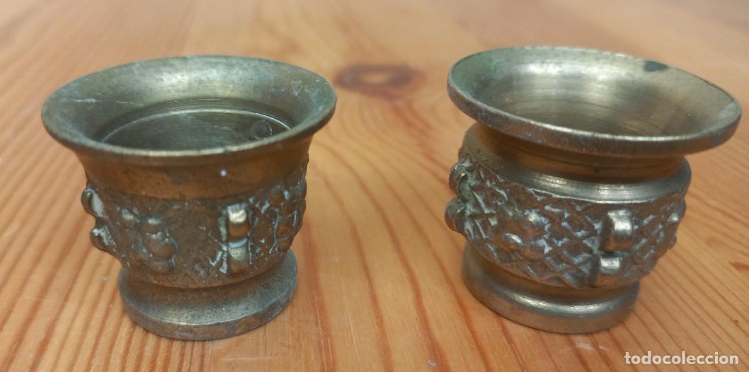 Antig&uuml;edades: LOTE DE PIEZA Y 2 ALMIREZ DE BRONCE - Foto 2