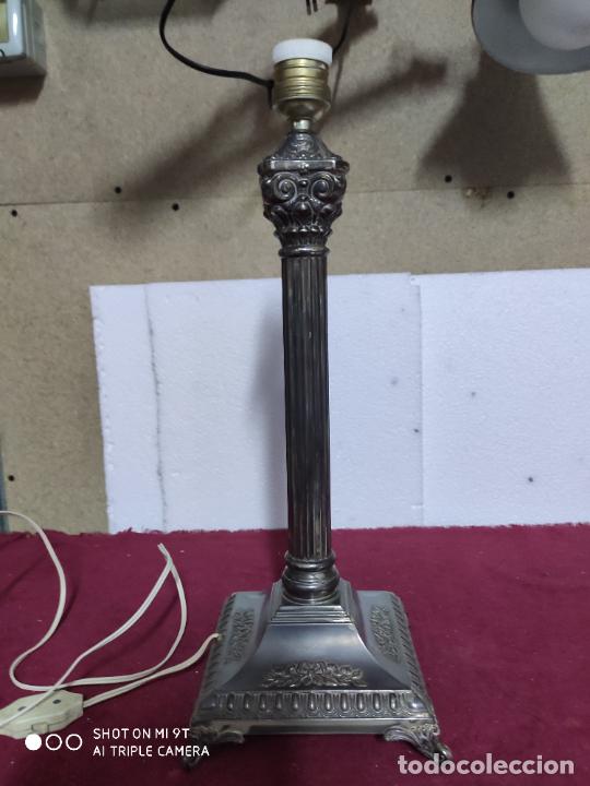Antig&uuml;edades: lampara columna con capitel - Foto 2