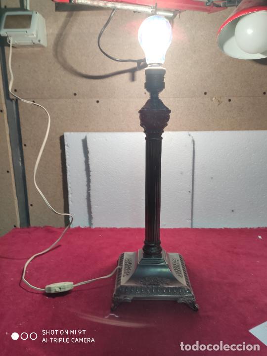 Antig&uuml;edades: lampara columna con capitel - Foto 1