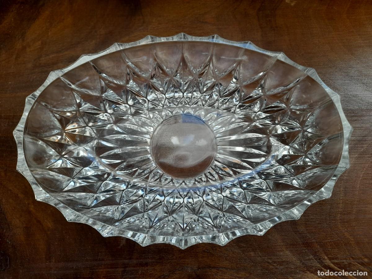 Antig&uuml;edades: Salsera de cristal tallado - Foto 2