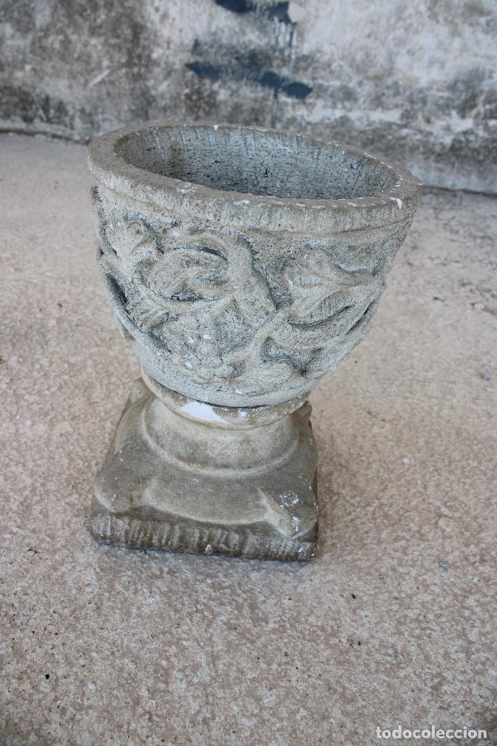 Antig&uuml;edades: copa jardin macetero en piedra artificial - Foto 5