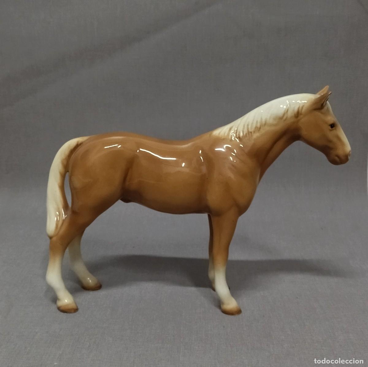 Antig&uuml;edades: Caballo de porcelana Inglesa - Foto 1