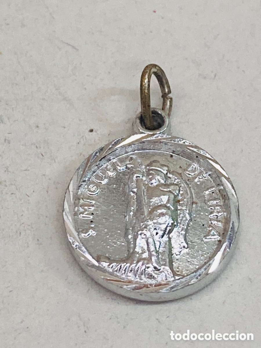 Antig&uuml;edades: Medalla religiosa met&aacute;lica - Foto 1