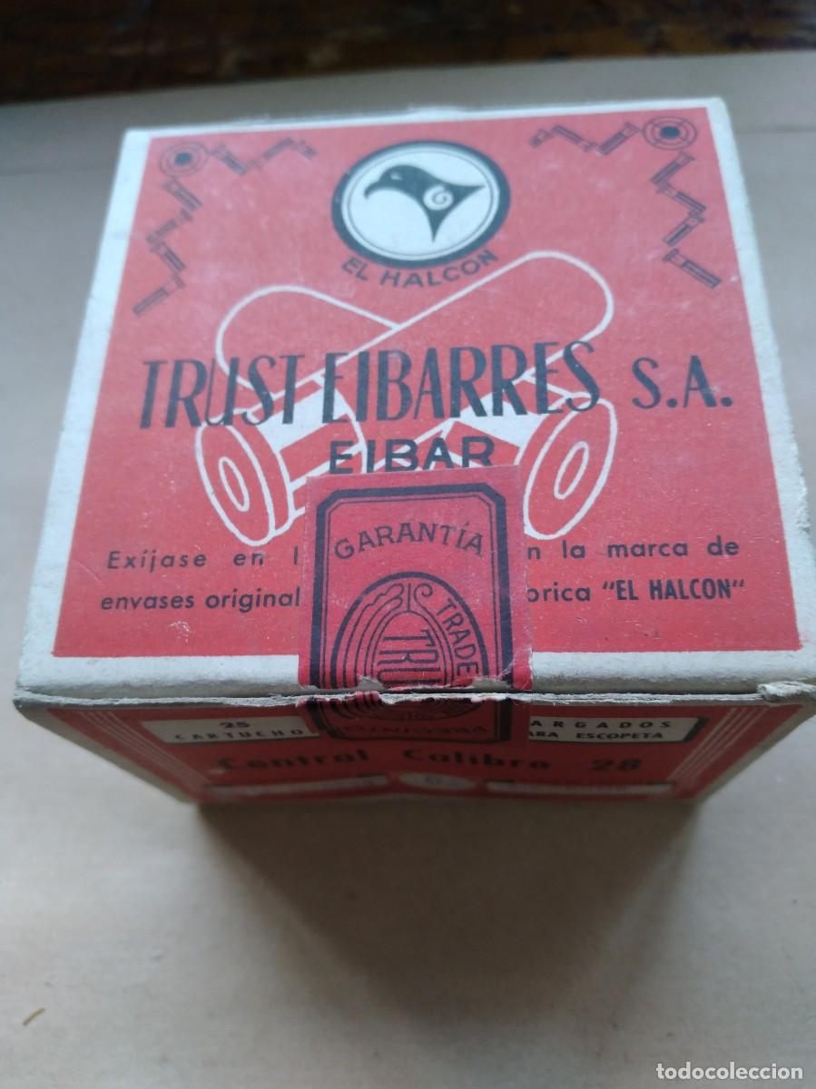 Antig&uuml;edades: Caja de cartuchos Trust - Foto 1