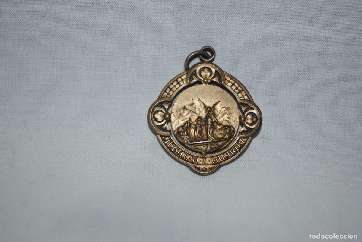 Antig&uuml;edades: MEDALLA DEL ANGEL DE LA GUARDA . - Foto 2