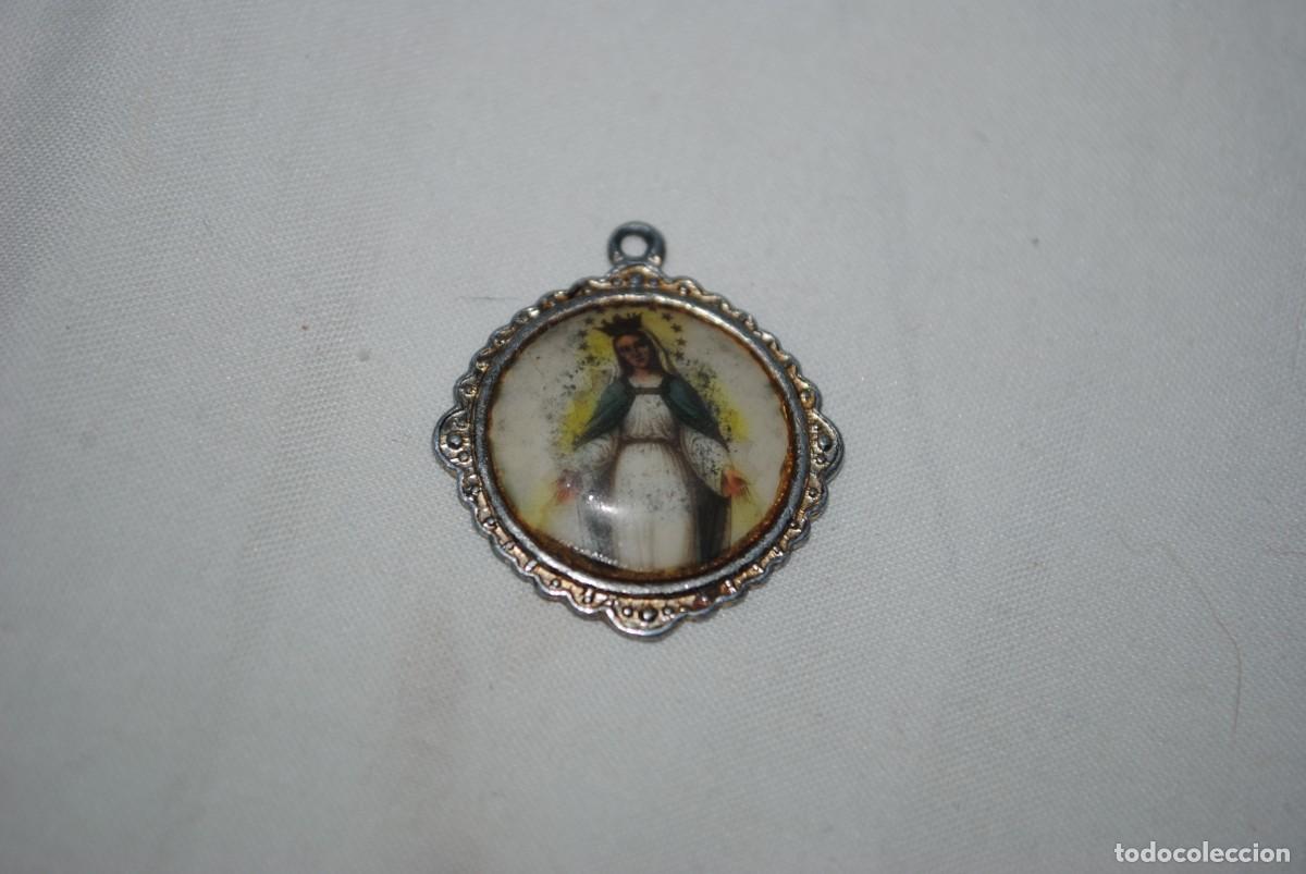 Antig&uuml;edades: MEDALLA DE LA VIRGEN INMACULADA . - Foto 1