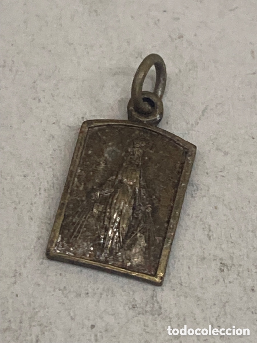 Antig&uuml;edades: Medalla religiosa met&aacute;lica - Foto 2