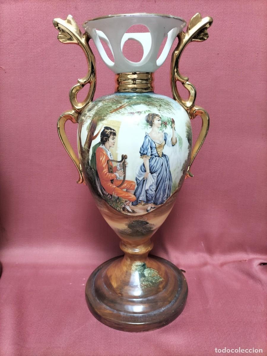 Antig&uuml;edades: Jarrones de porcelana - Foto 3