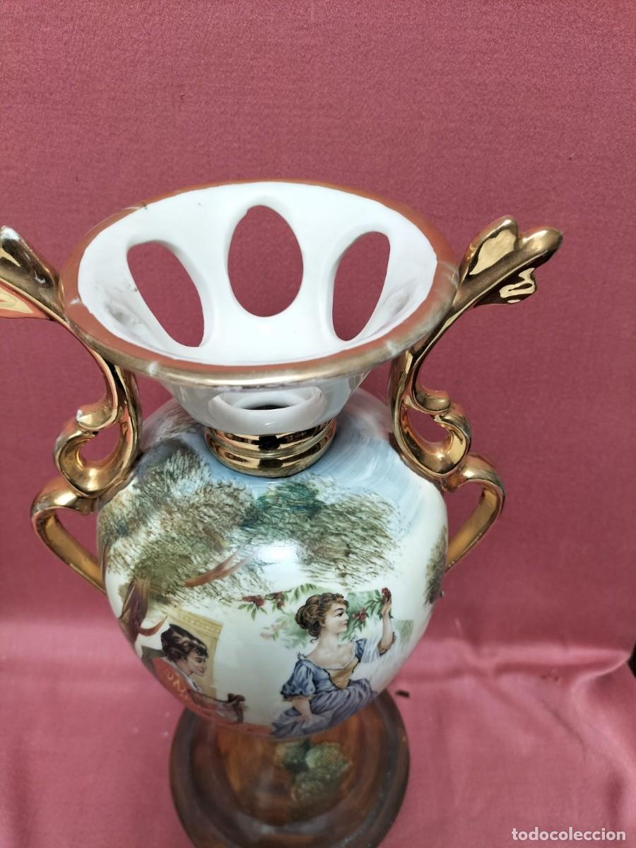 Antig&uuml;edades: Jarrones de porcelana - Foto 4