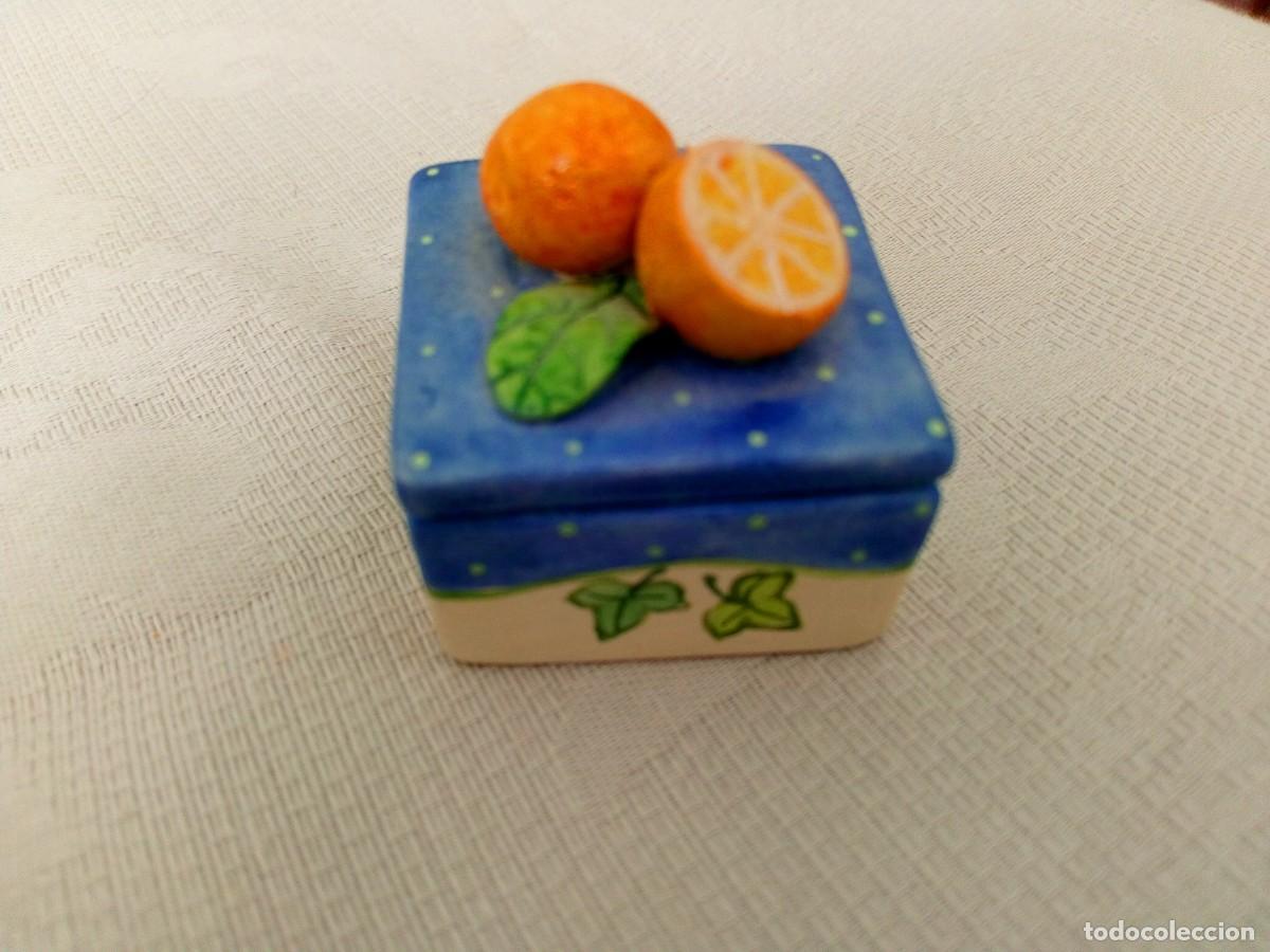 Antig&uuml;edades: CAJITA DE PORCELANA BISCUIT - Foto 3