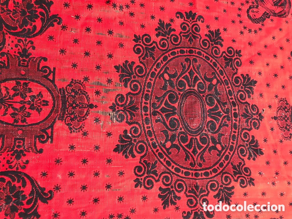 Antig&uuml;edades: Colcha antigua de algod&oacute;n con motivos religiosos - Foto 12