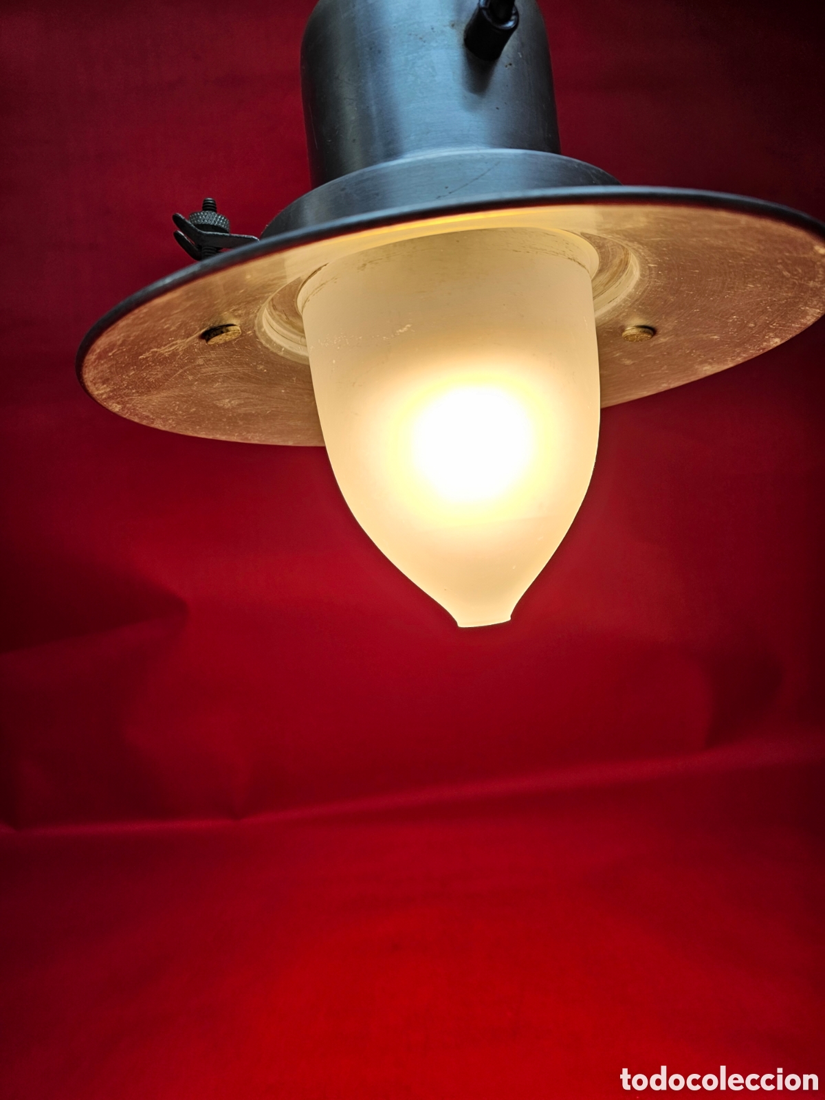 Antig&uuml;edades: L&aacute;mpara retro industrial de aluminio - Foto 11