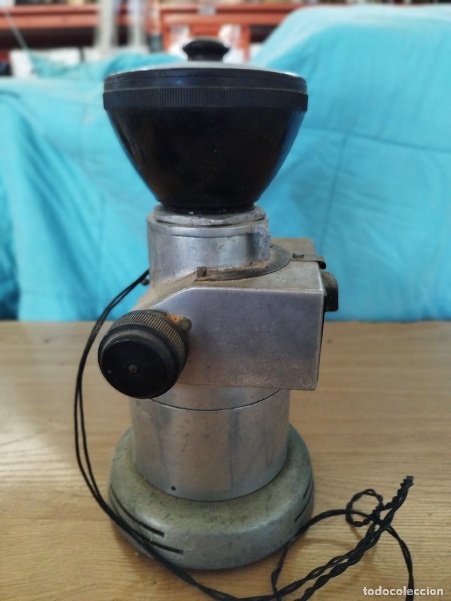 Antig&uuml;edades: MOLINILLO DE CAF&Eacute; ELECTRICO / 27 CM / SIN MARCA VISIBLE - Foto 5