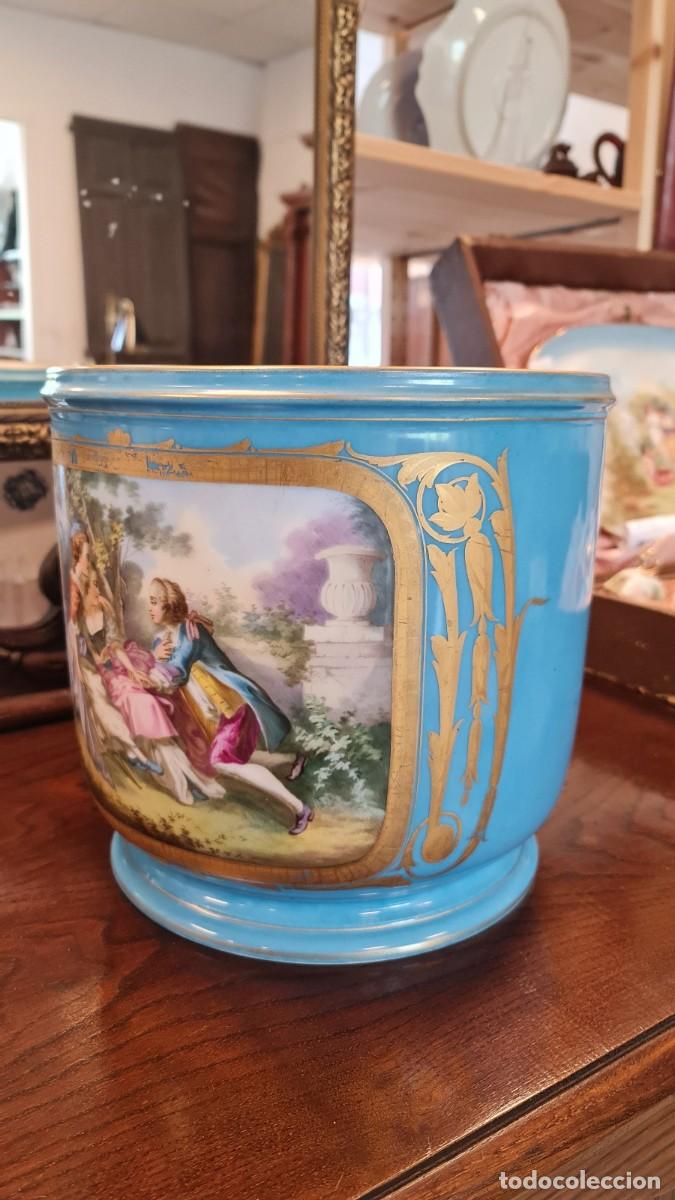 Antig&uuml;edades: Macetero de Sevres XVIII - Foto 2