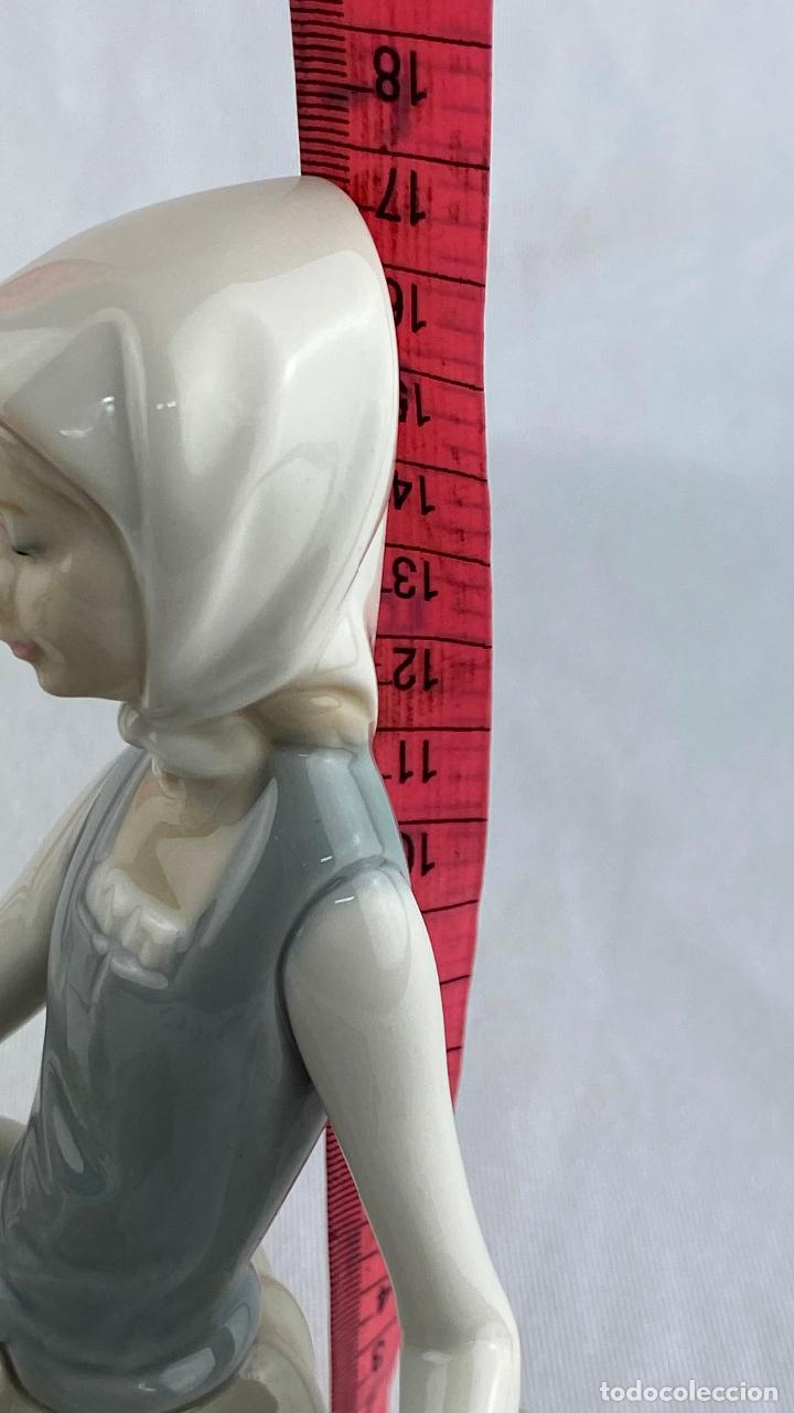 Antig&uuml;edades: Figura de Lladro doncella con palomo - Foto 11