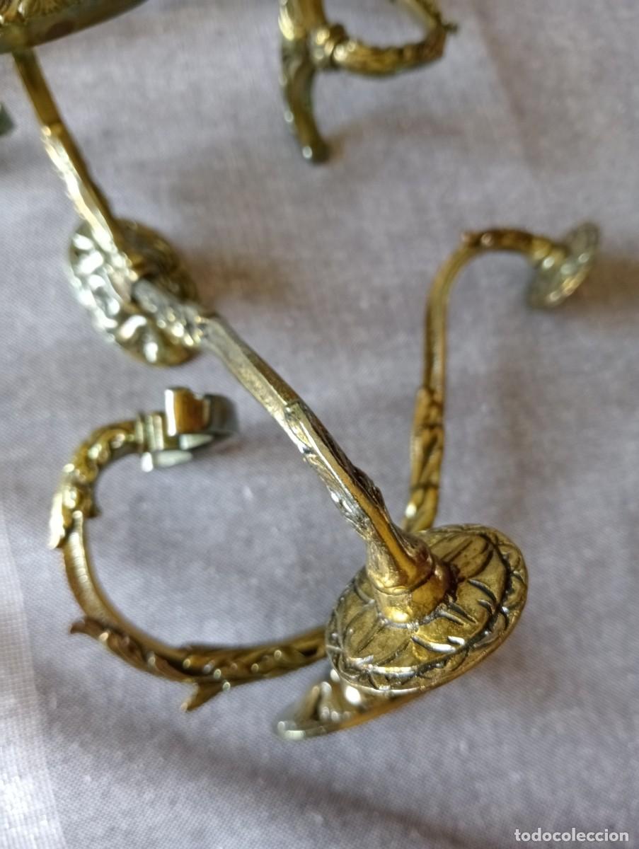 Antig&uuml;edades: Lote de 4 perchas de bronce. - Foto 10