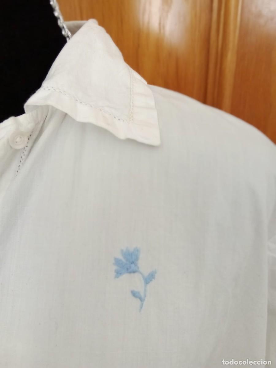 Antig&uuml;edades: Antiguo camis&oacute;n confeccionado a mano - Foto 4