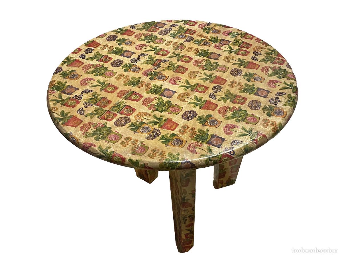 Antig&uuml;edades: Mesa peque&ntilde;a decorada con macetas y flores - Foto 2