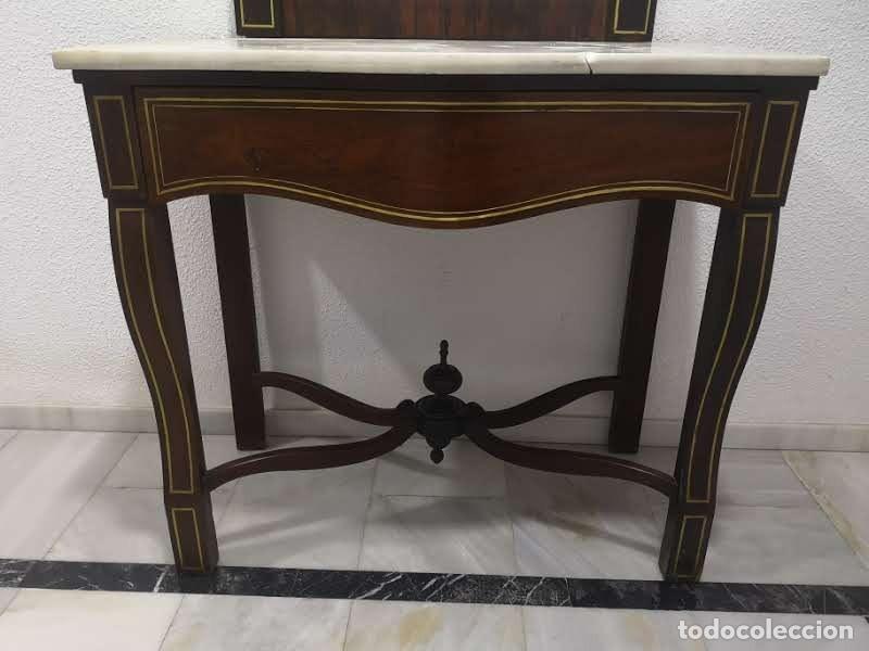 Antig&uuml;edades: Consola con incrustaci&oacute;n dorada y espejo - Foto 14