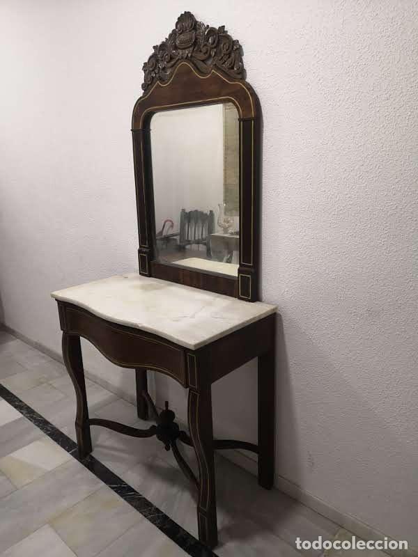 Antig&uuml;edades: Consola con incrustaci&oacute;n dorada y espejo - Foto 18