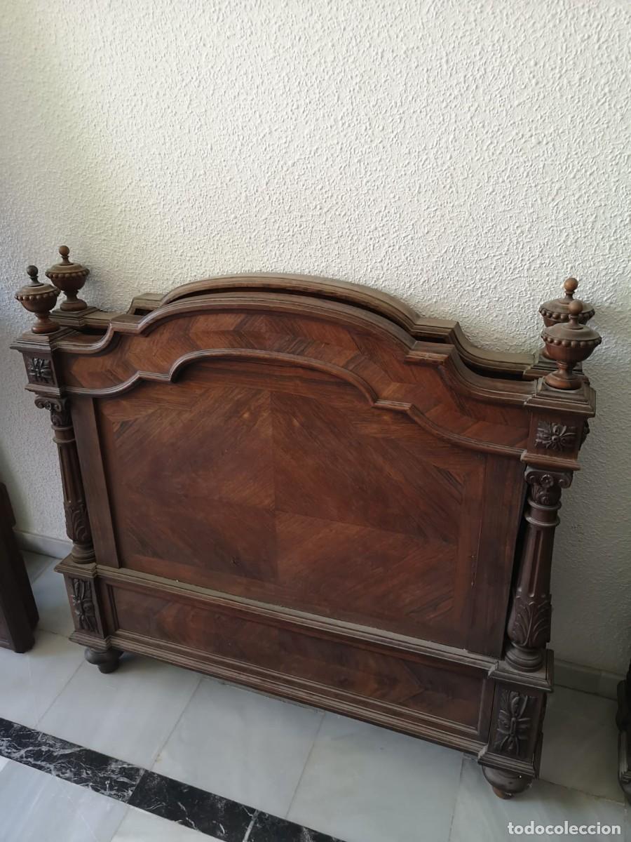 Antig&uuml;edades: Pareja de camas antiguas - Foto 11