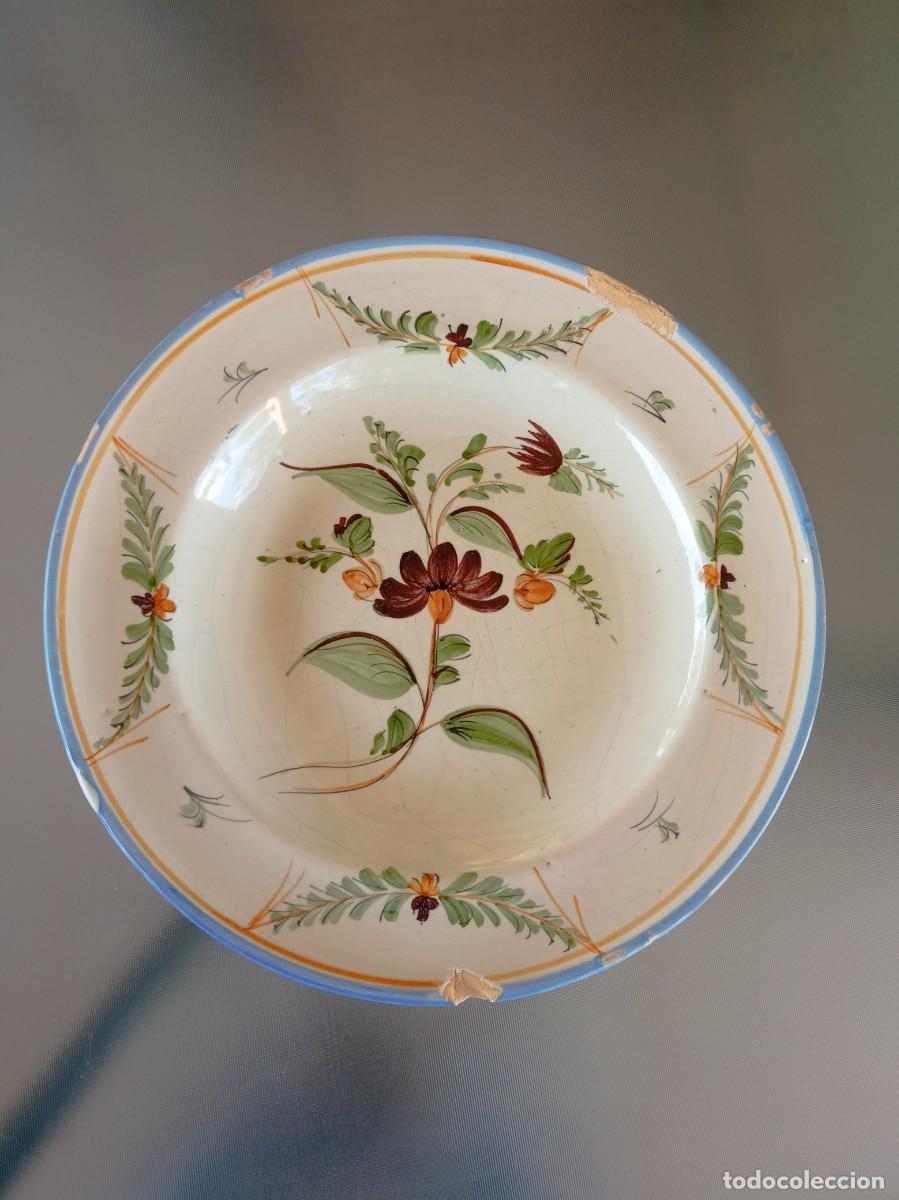 Antig&uuml;edades: Plato de ceramica de Manises - Foto 1
