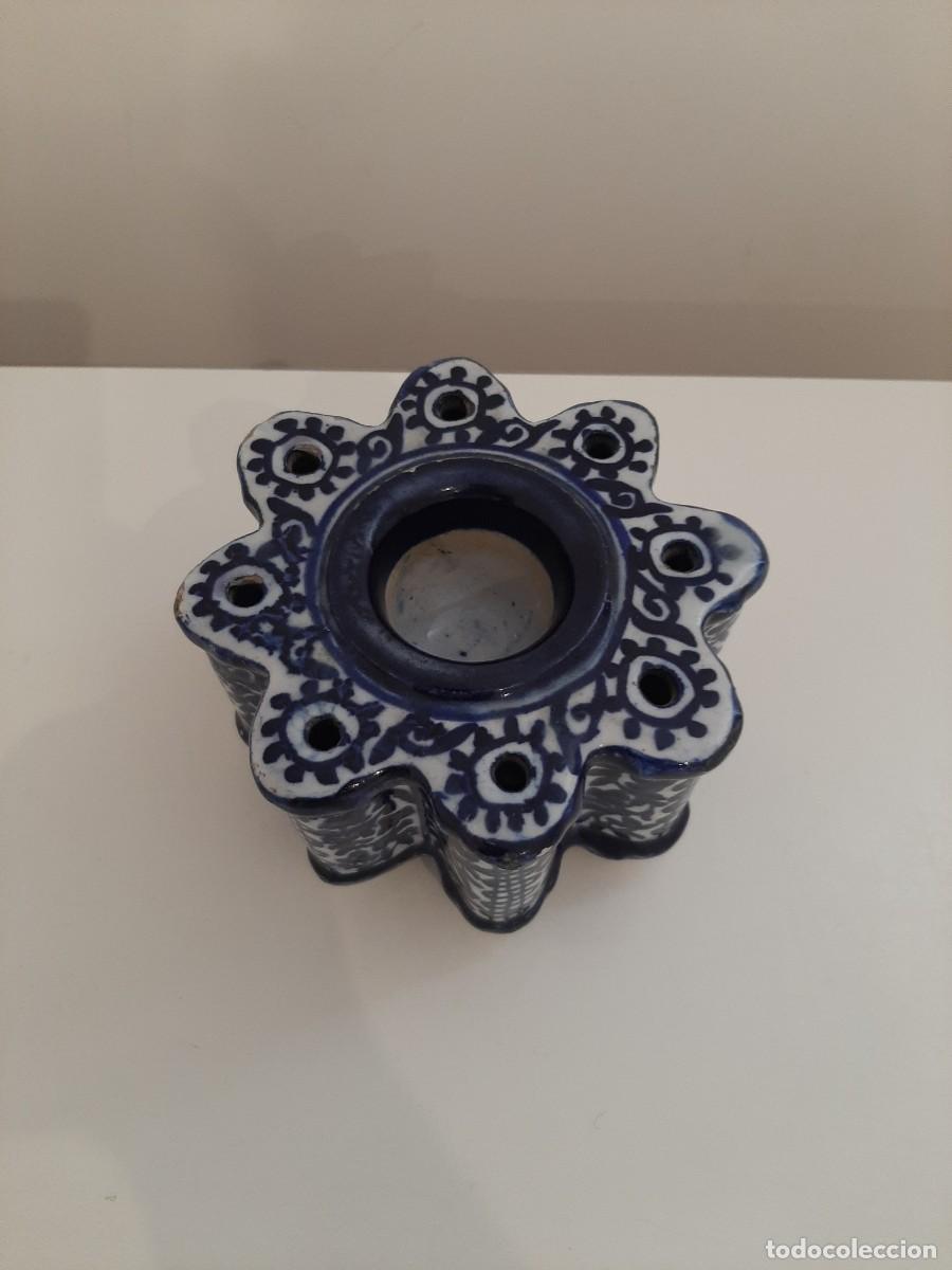 Antig&uuml;edades: TINTERO DE PORCELANA CON DIBUJOS AZULES. - Foto 2