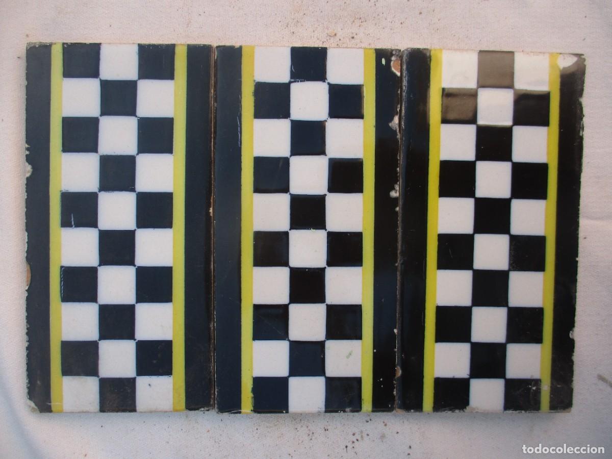 Antig&uuml;edades: Azulejos cenefas antiguos - Foto 1
