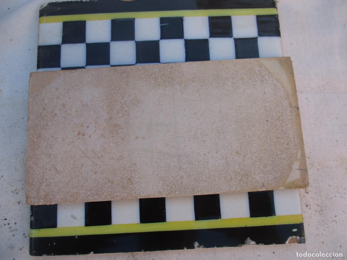 Antig&uuml;edades: Azulejos cenefas antiguos - Foto 2