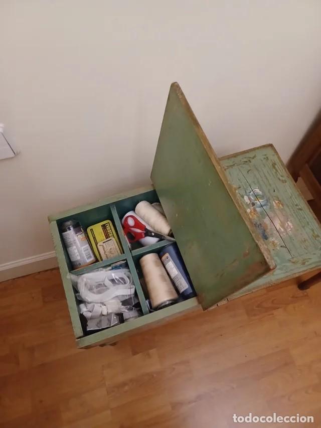 Antig&uuml;edades: Costurero antiguo pintado - Foto 2