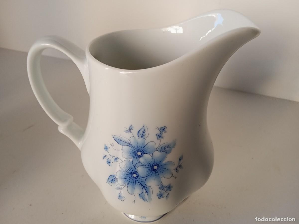 Antig&uuml;edades: Lechera de porcelana, marca Irabia - Foto 2