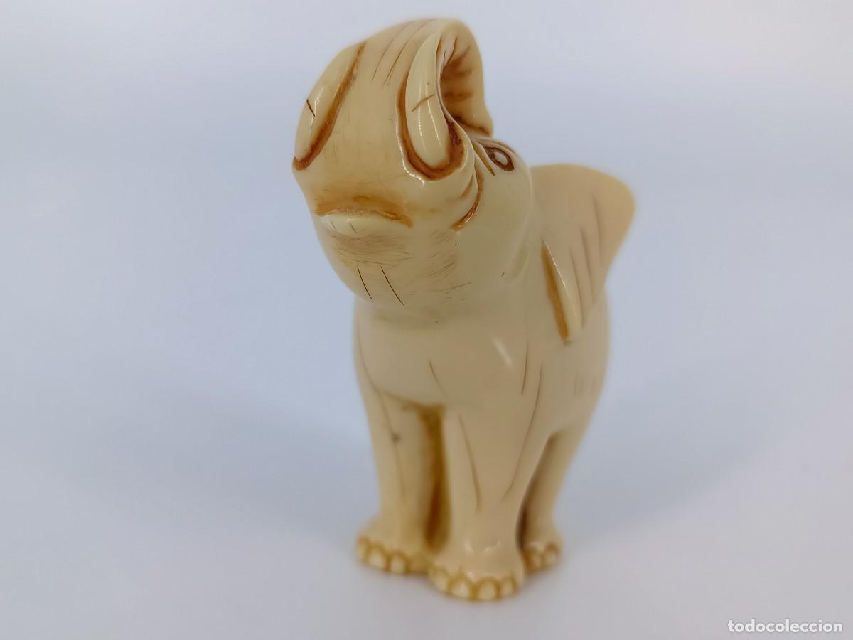 Antig&uuml;edades: Curioso elefante de resina - Foto 3