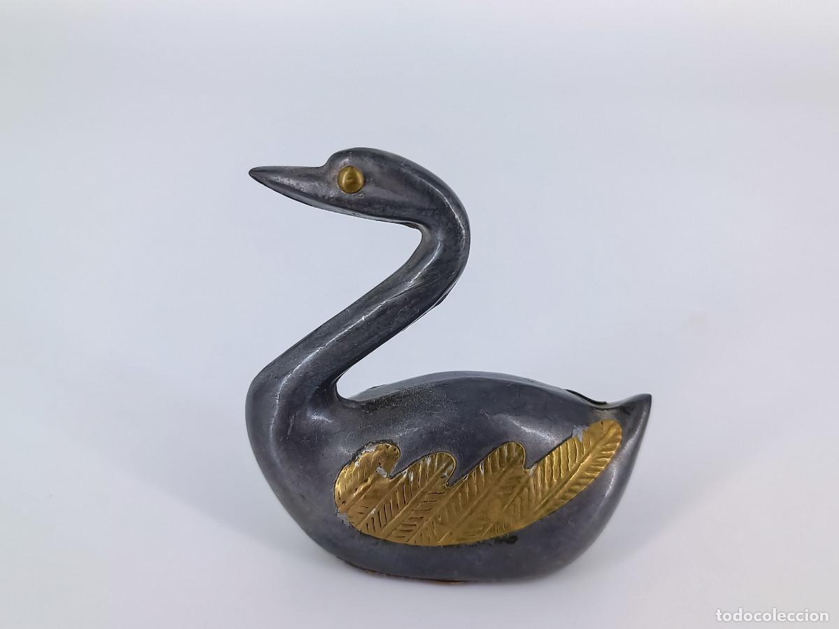 Antig&uuml;edades: Pareja de cisnes de esta&ntilde;o y lat&oacute;n - Foto 6