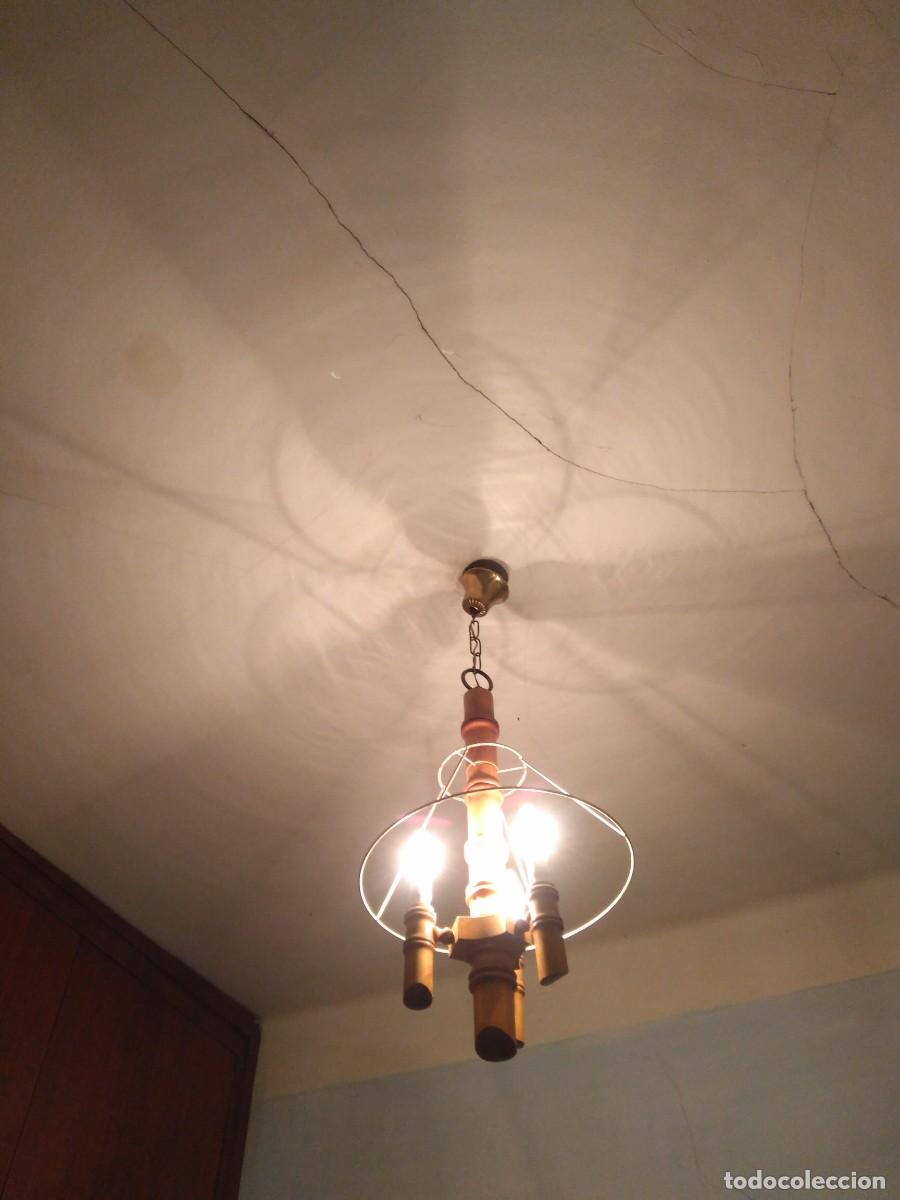 Antig&uuml;edades: LAMPARA DE TECHO ANTIGUA DE MADERA - Foto 3