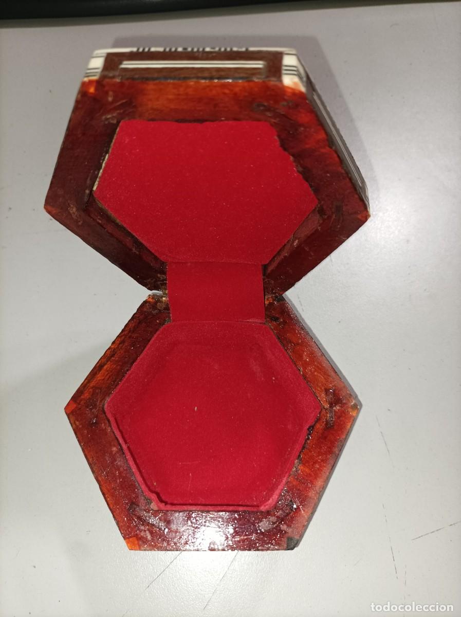 Antig&uuml;edades: CAJA JOYERO HEXAGONAL DE MADERA CON DETALLES - Foto 2
