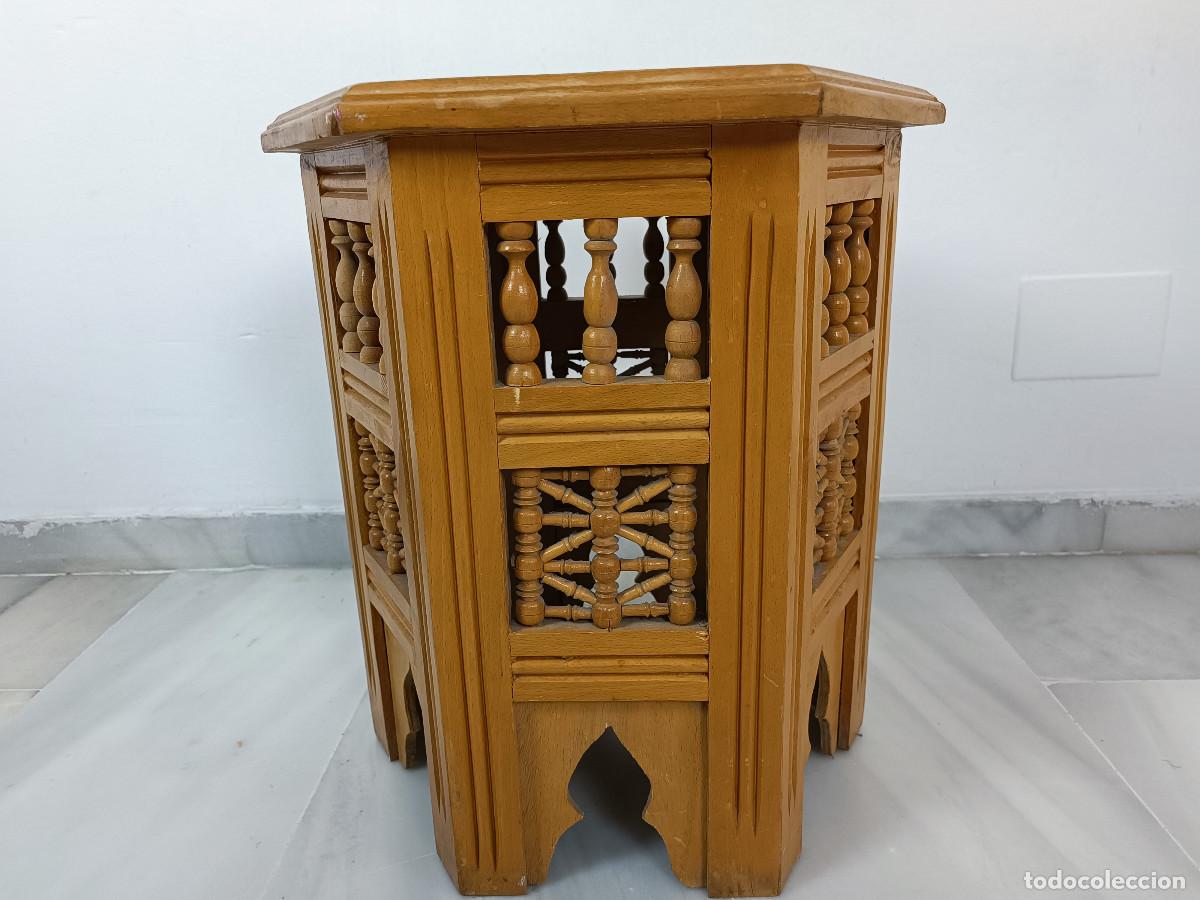 Antig&uuml;edades: Mesa auxiliar &aacute;rabe octogonal madera y cristal - Foto 4