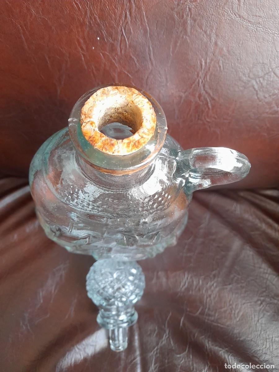 Antig&uuml;edades: Botella de cristal con barco en relieve - Foto 7