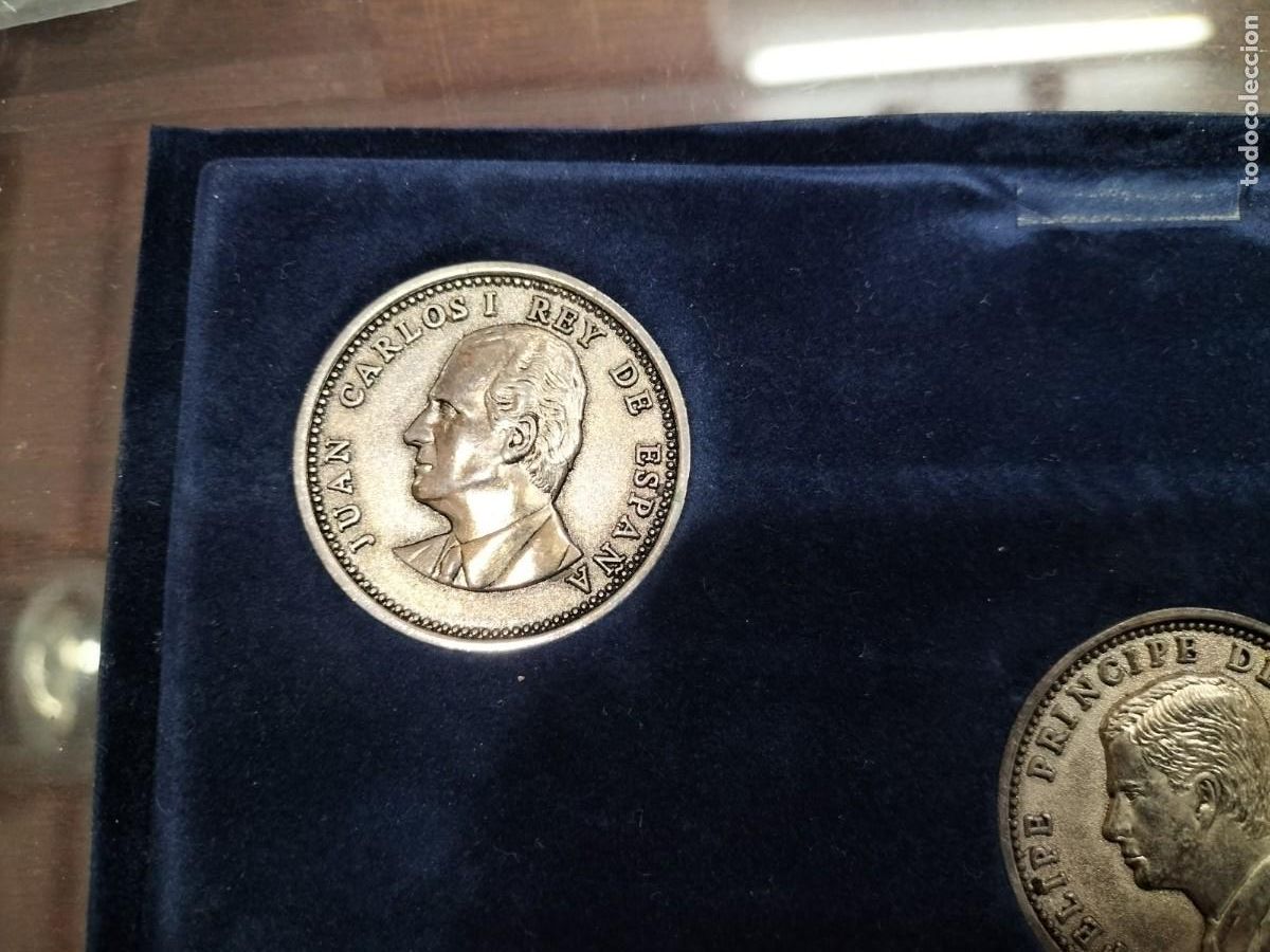 Antig&uuml;edades: Medalla de los reyes de Espa&ntilde;a - Foto 4