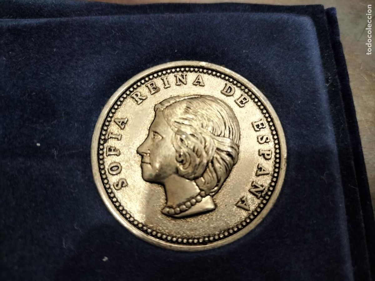 Antig&uuml;edades: Medalla de los reyes de Espa&ntilde;a - Foto 6