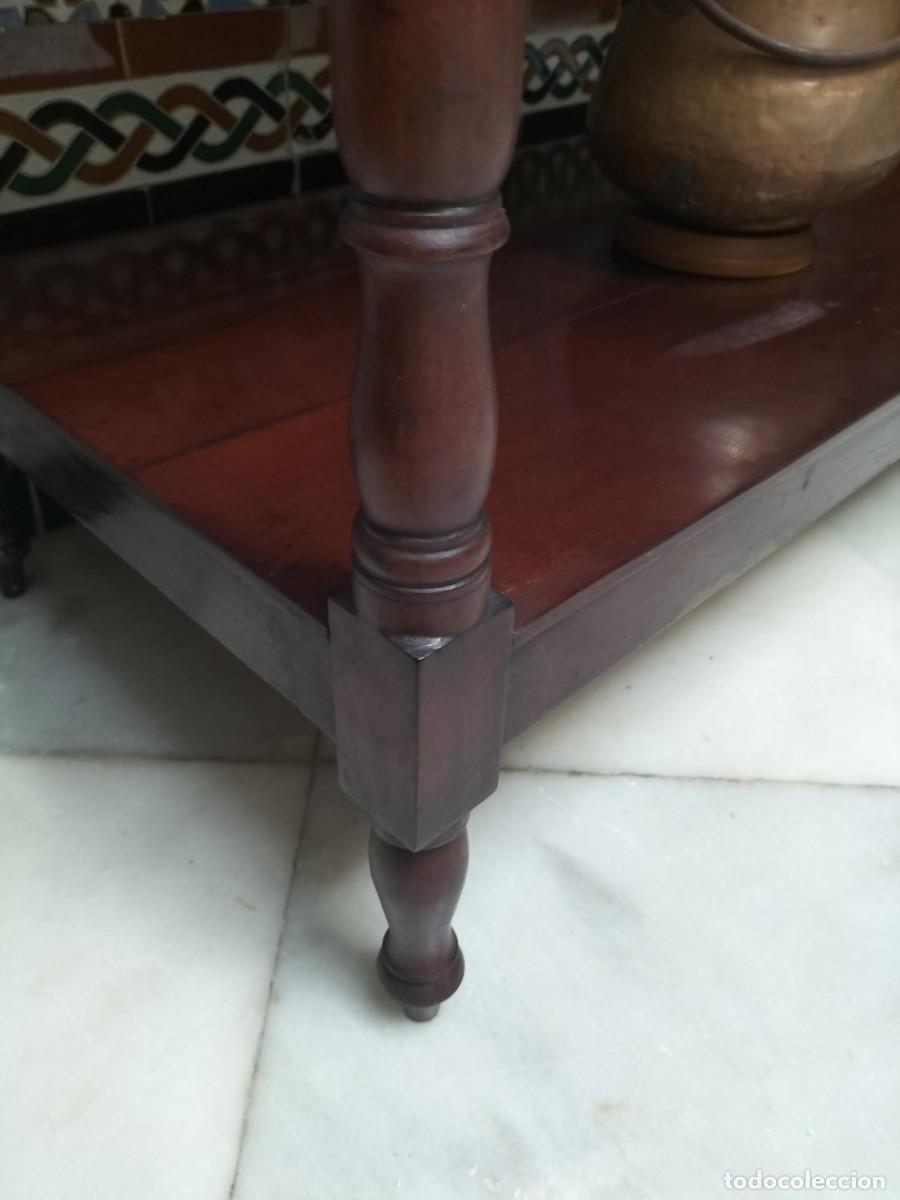 Antig&uuml;edades: Mesa de caoba con 2 cajones - Foto 5