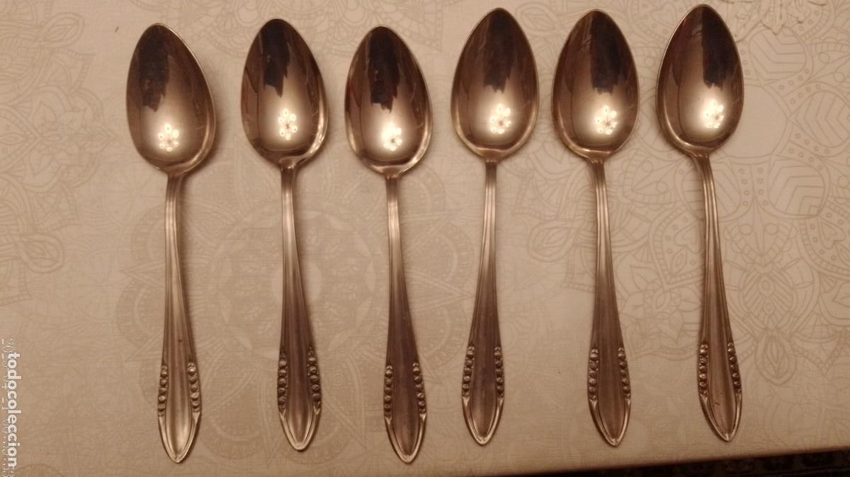 Antig&uuml;edades: 6 Cucharas de acero inoxidable