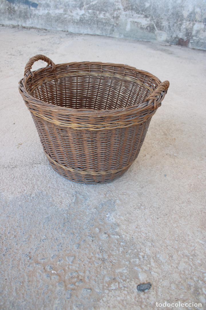 Antig&uuml;edades: cesto cesta de mimbre - Foto 1