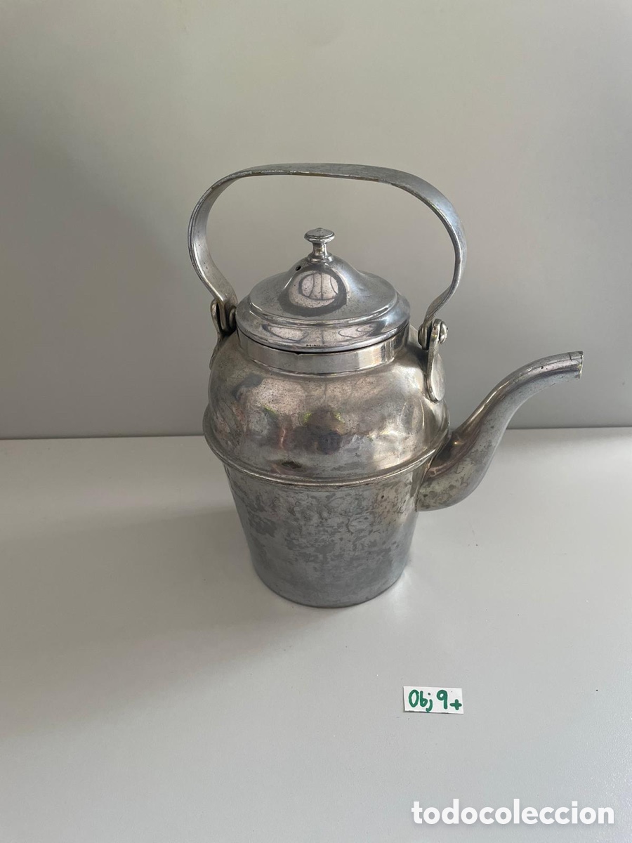 Antig&uuml;edades: Antigua cafetera o tetera - Foto 1