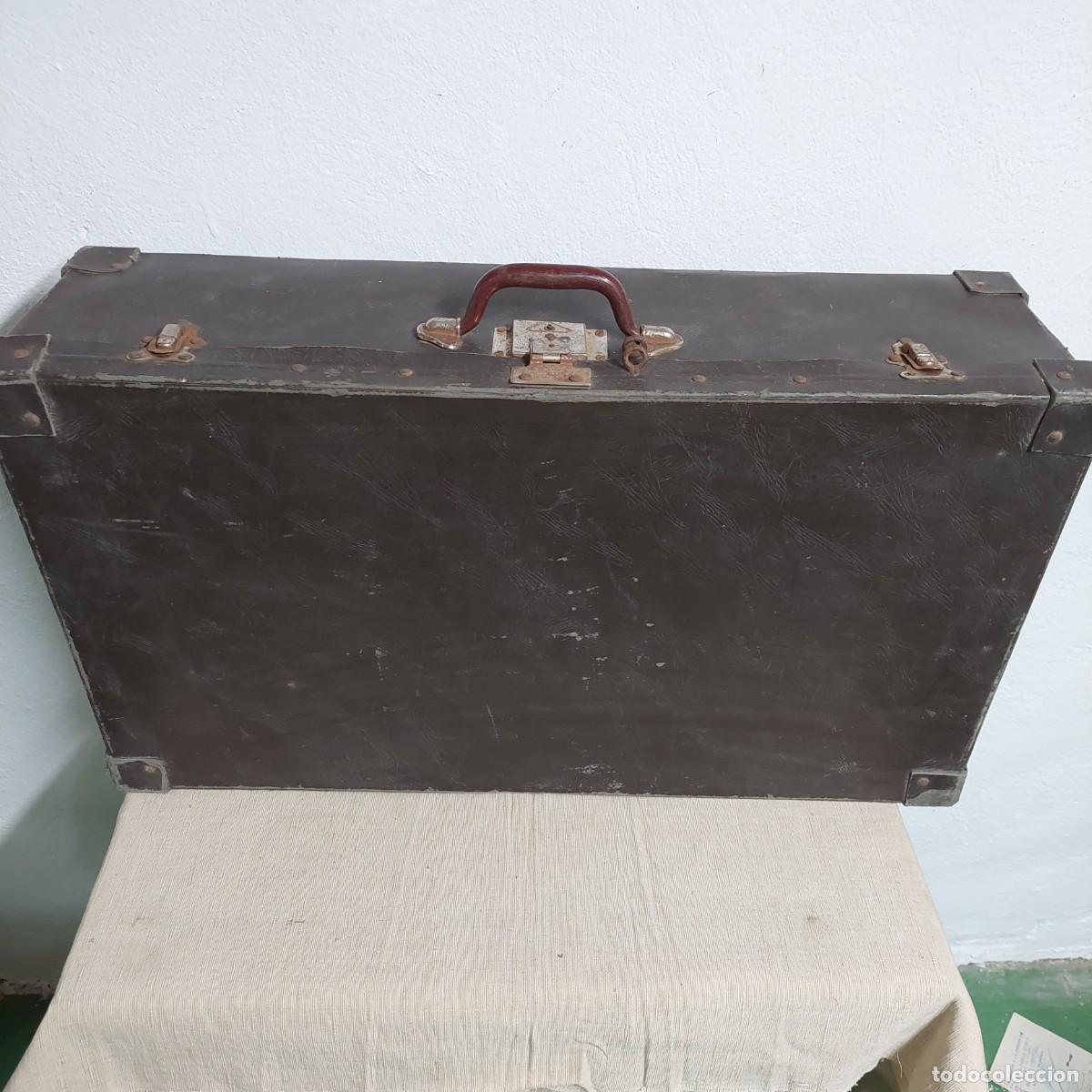 Antig&uuml;edades: Antigua maleta de carton&eacute; - Foto 1