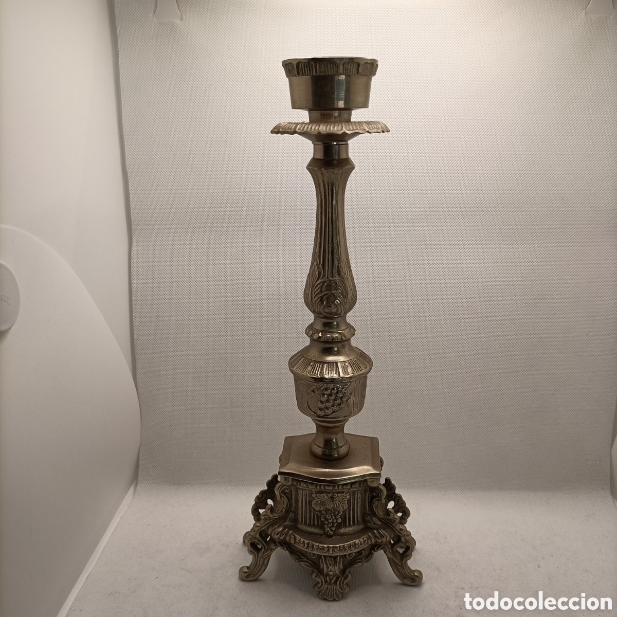 Antig&uuml;edades: Candelabro de Iglesia - Foto 1