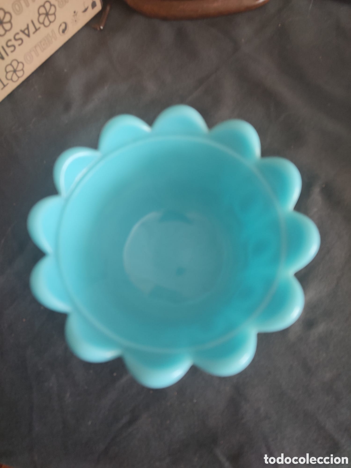 Antig&uuml;edades: Bombonera de opalina azul. - Foto 3
