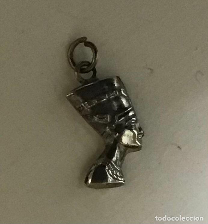 Antig&uuml;edades: COLGANTE NEFERTITI , PLATA - Foto 1