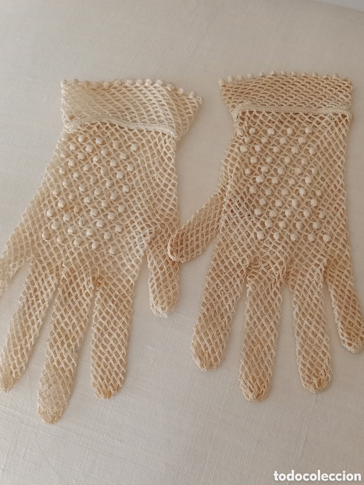 Antig&uuml;edades: Guantes de se&ntilde;ora - Foto 1